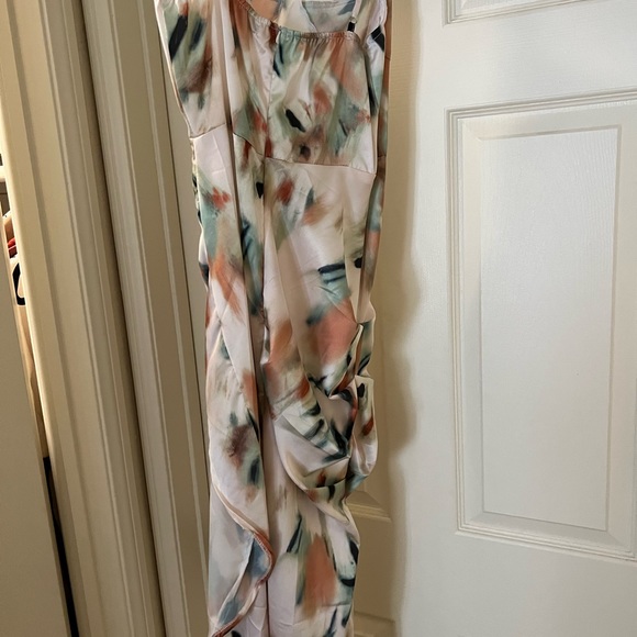 Spring dress - Picture 2 of 3